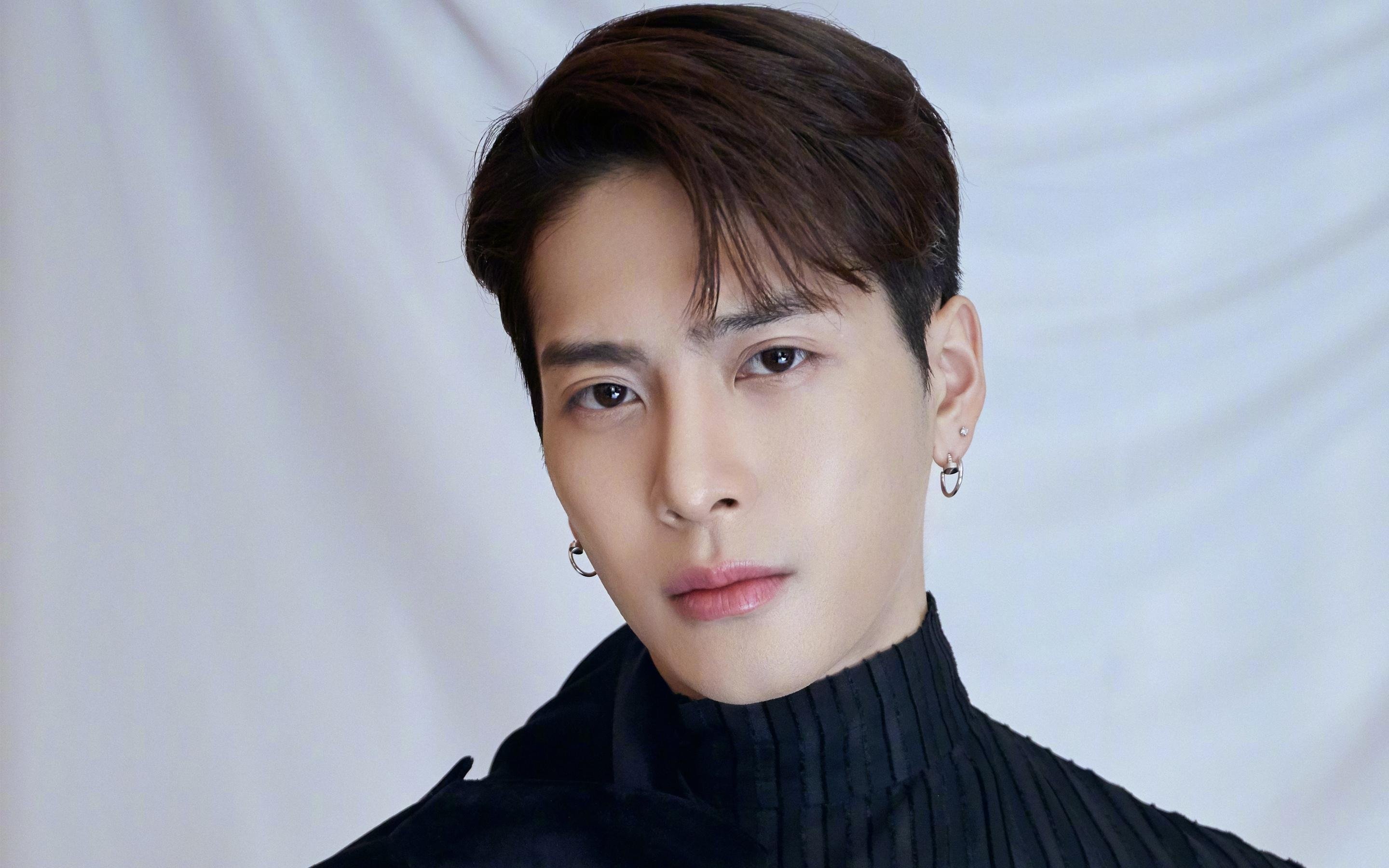 九游app下载中心-专家点评：比赛中的关键战术分析，比赛关键词