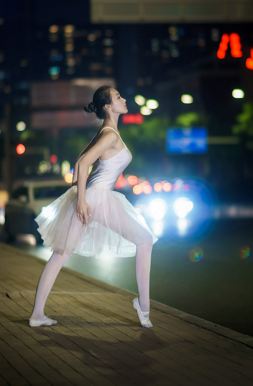 JiuyouAPP下载-光明记忆“未来战士”冠军联赛火热吸引眼球，未来的光明使者