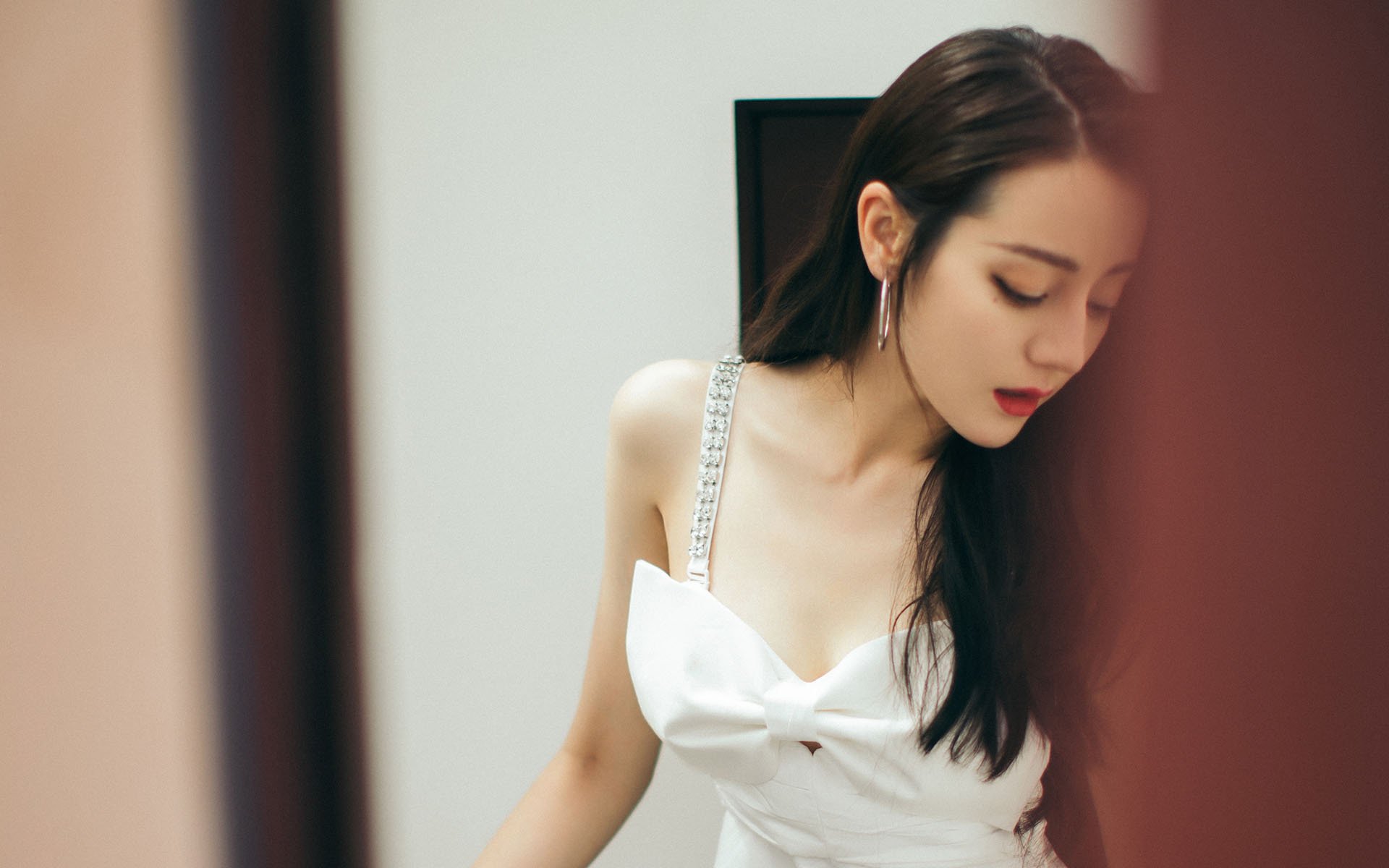 荷兰骑手 Janneke Boonzaaijer 在巴黎奥运会三项赛中获得第九名,展现出色表现。