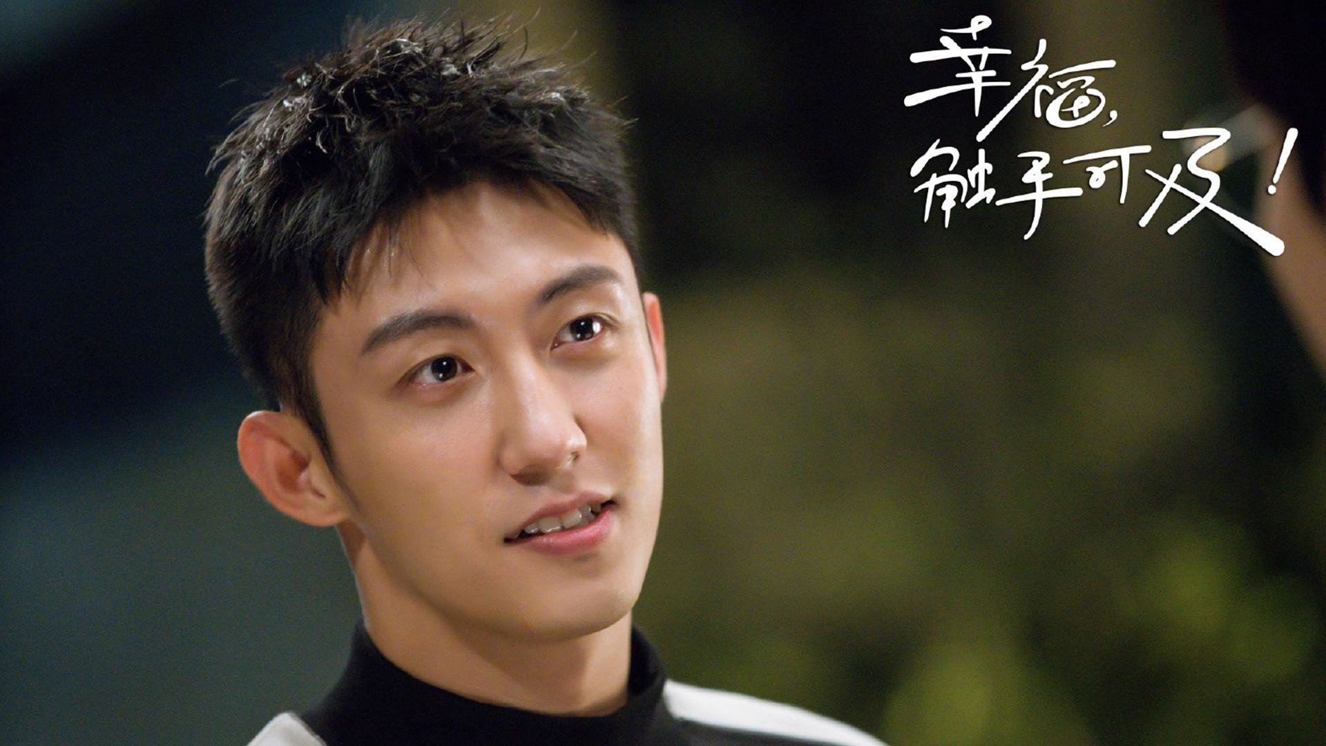 荷兰骑手 Maikel van der Vleuten 在巴黎奥运会个人障碍赛中荣获铜牌,为国家争光。